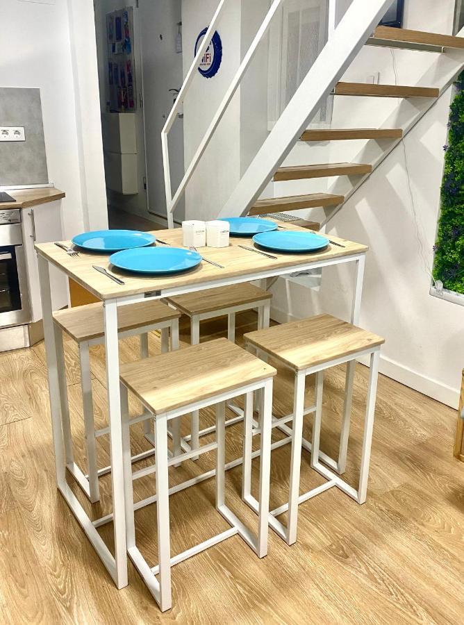 Duplex En El Centro De Madridアパートメント エクステリア 写真